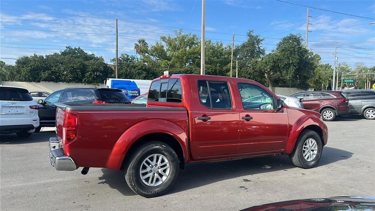 Nissan Frontier 2WD Crew Cab SWB Auto SV 2015