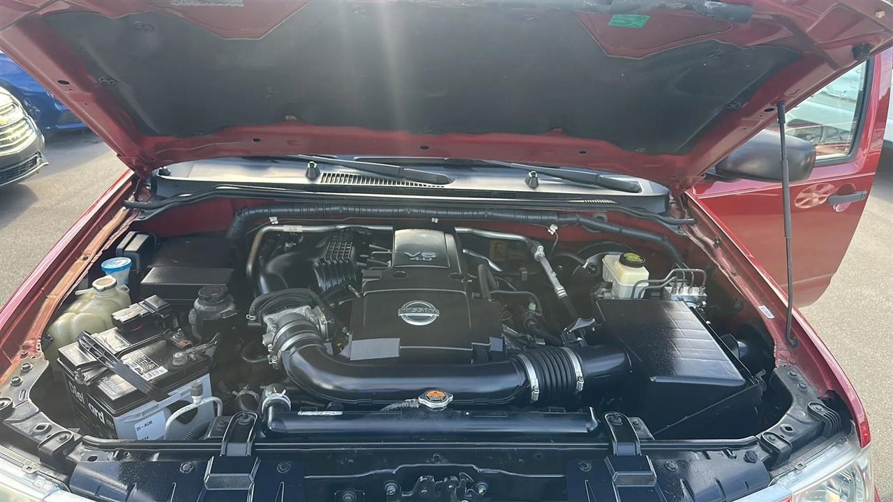 Nissan Frontier 2WD Crew Cab SWB Auto SV 2015