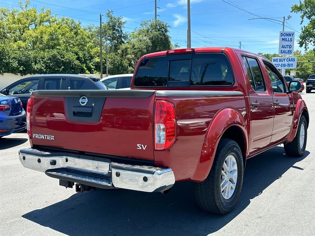 Nissan Frontier 2WD Crew Cab SWB Auto SV 2015