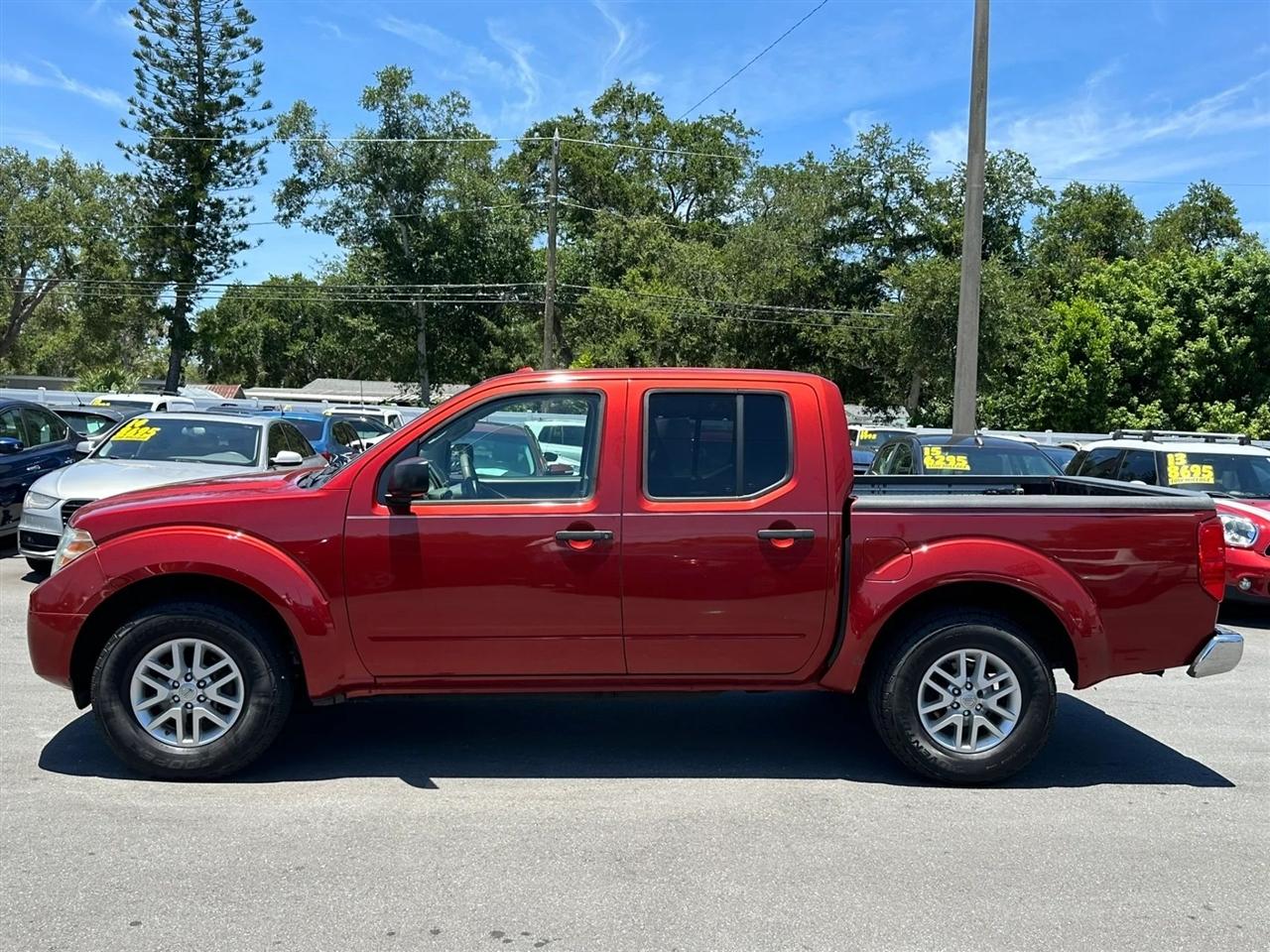 Nissan Frontier 2WD Crew Cab SWB Auto SV 2015