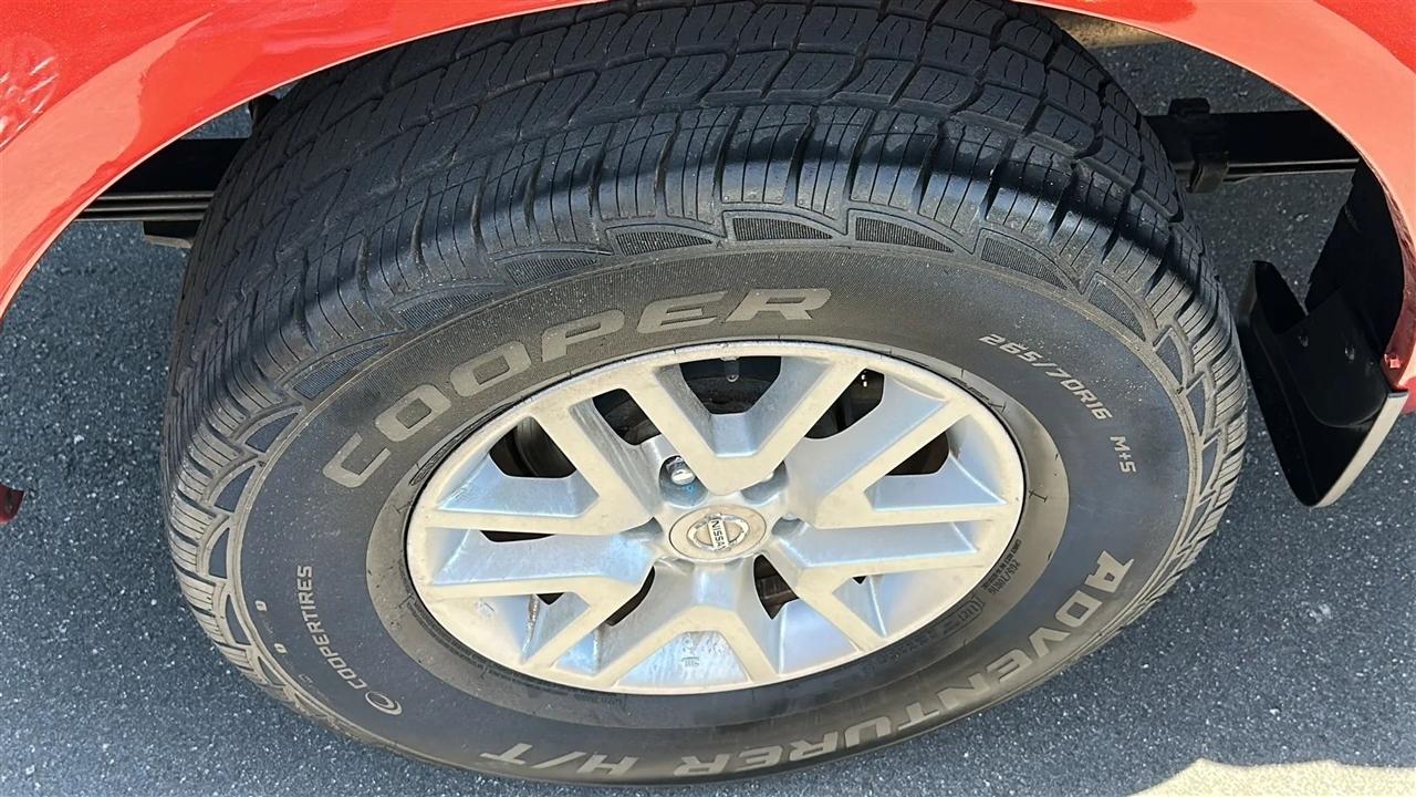 Nissan Frontier 2WD Crew Cab SWB Auto SV 2015