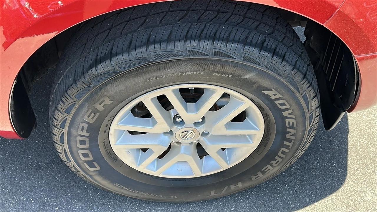 Nissan Frontier 2WD Crew Cab SWB Auto SV 2015