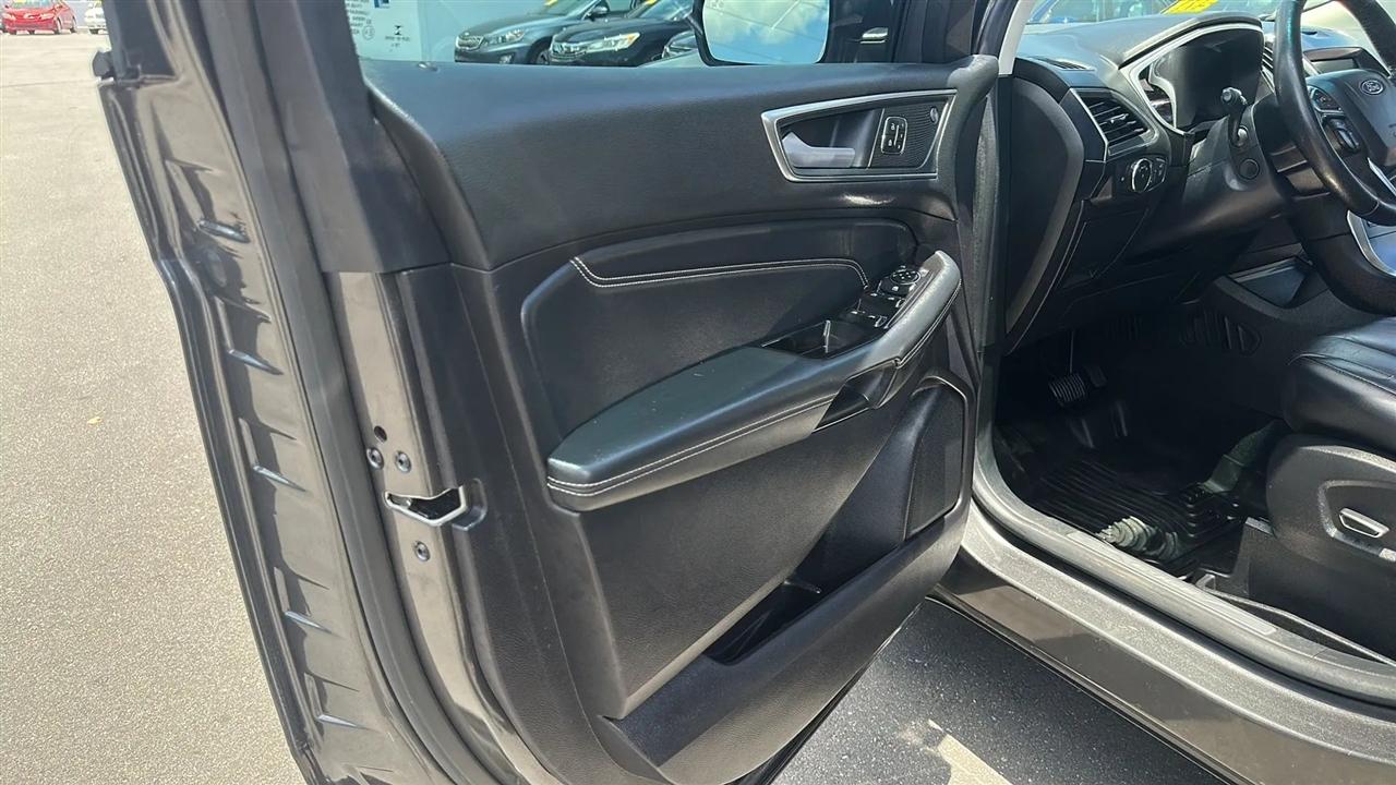 Ford Edge Titanium FWD 2019