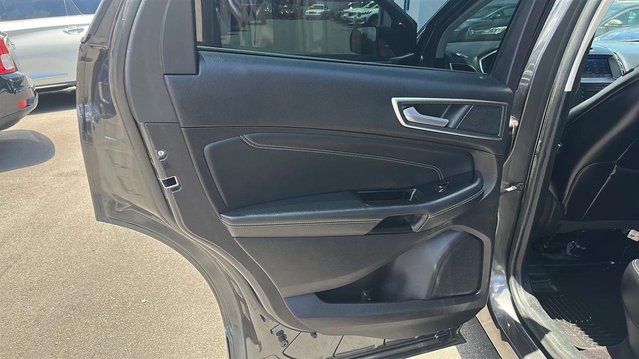 Ford Edge Titanium FWD 2019