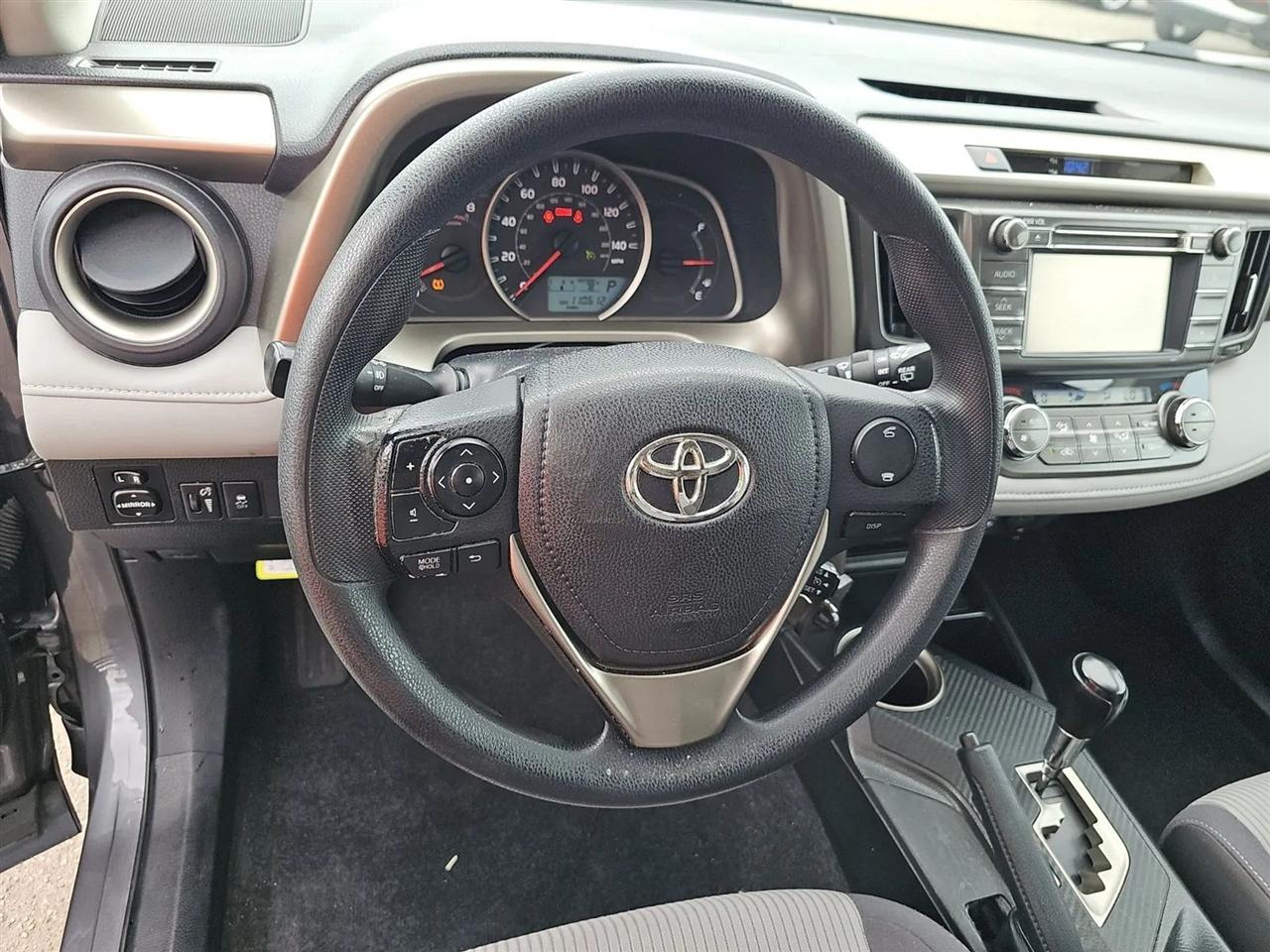 Toyota RAV4 FWD 4dr XLE (Natl) 2013