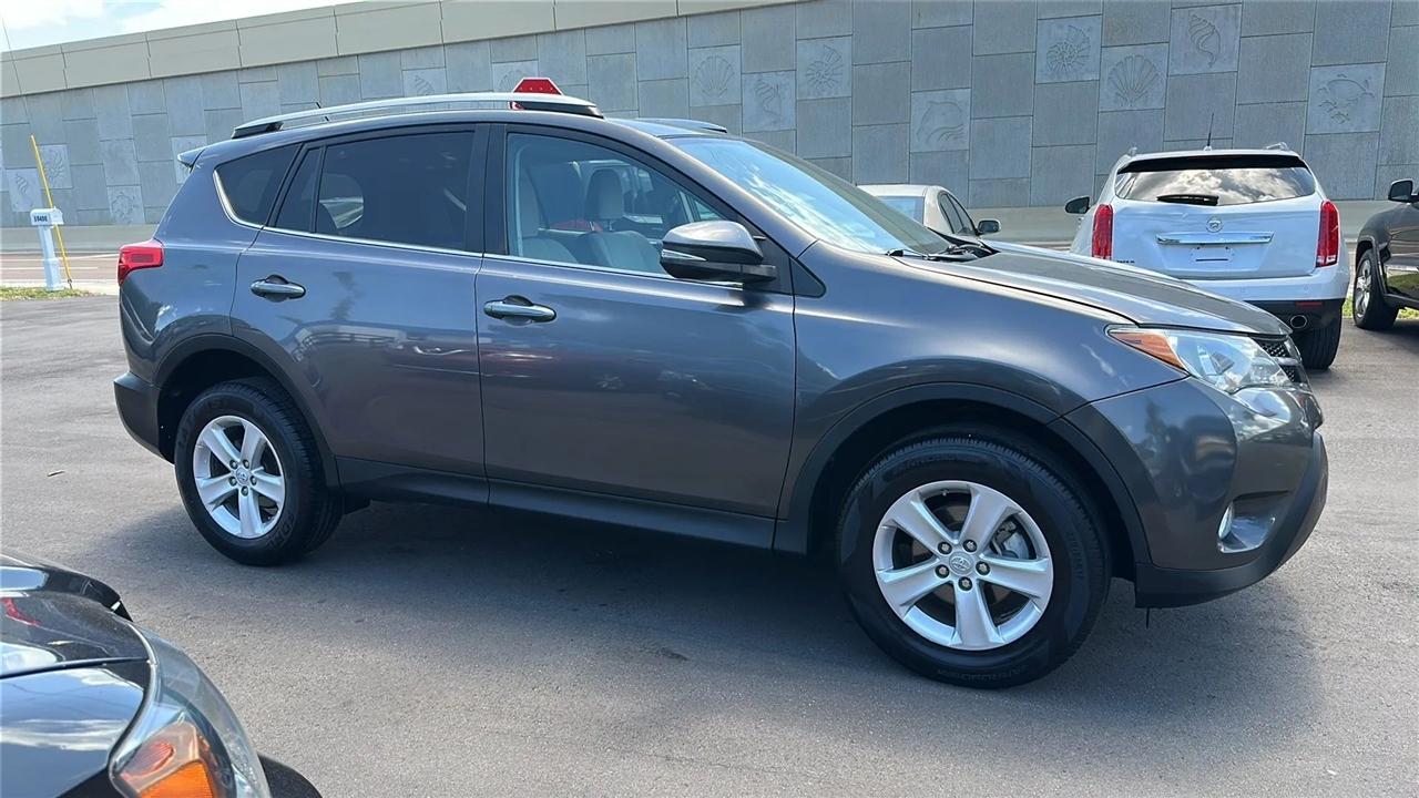 Toyota RAV4 FWD 4dr XLE (Natl) 2013