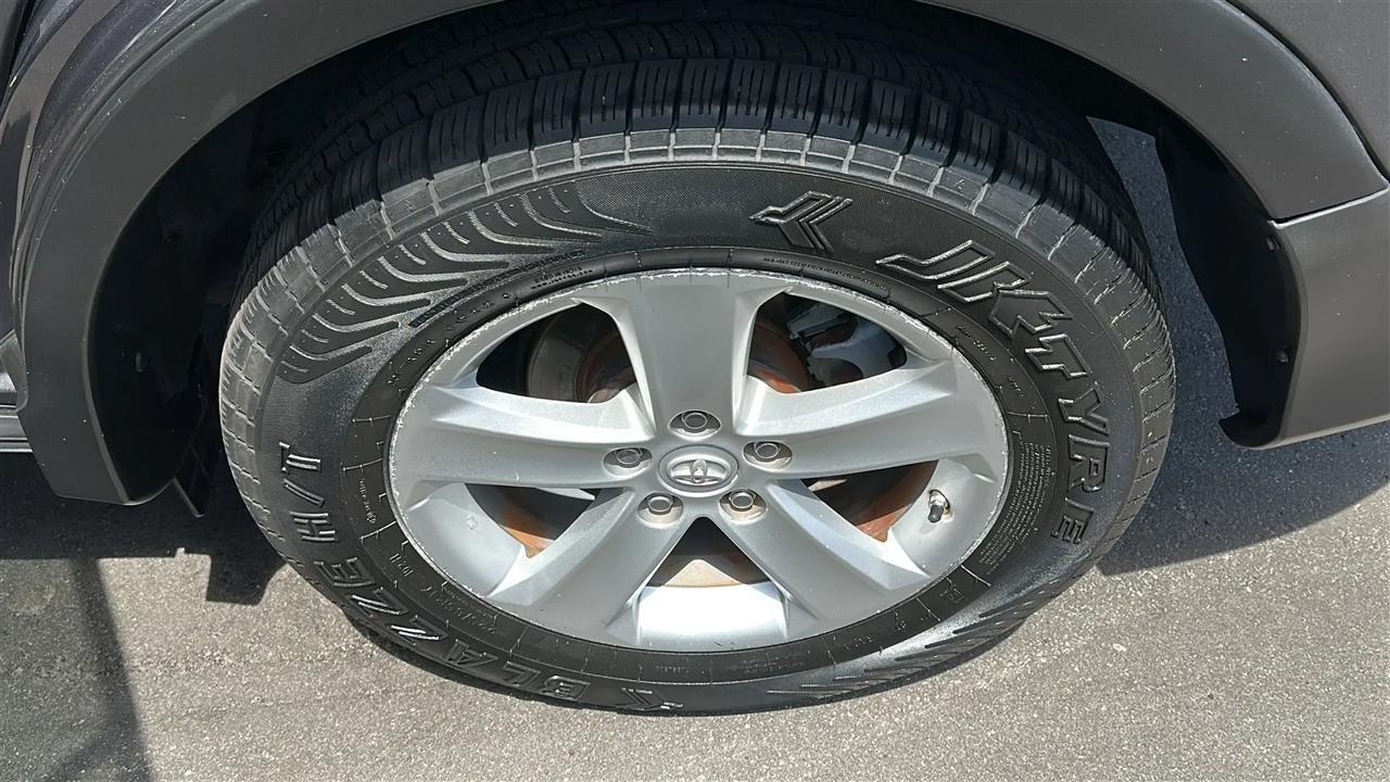 Toyota RAV4 FWD 4dr XLE (Natl) 2013