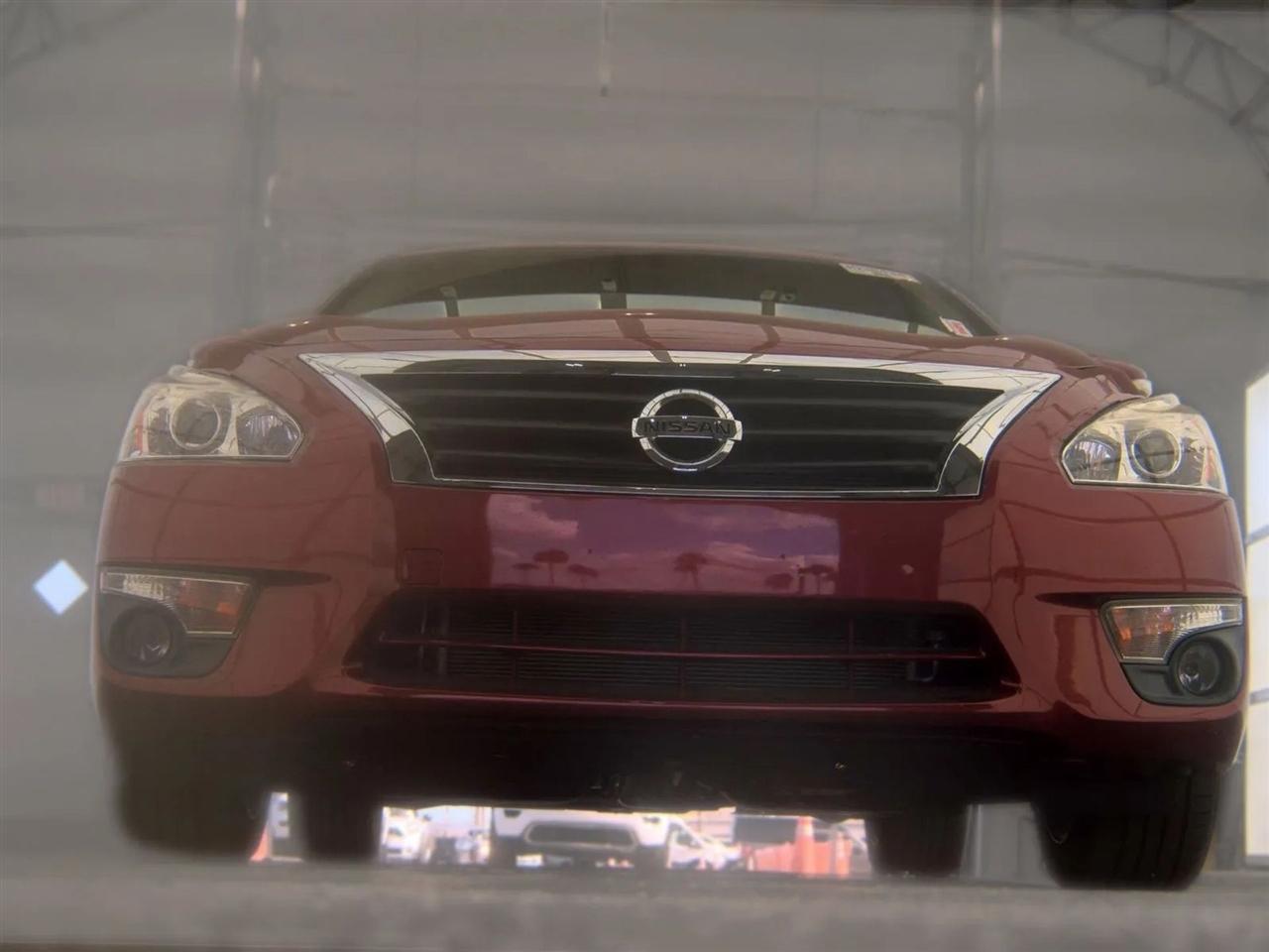 Nissan Altima 4dr Sdn I4 2.5 SV 2013