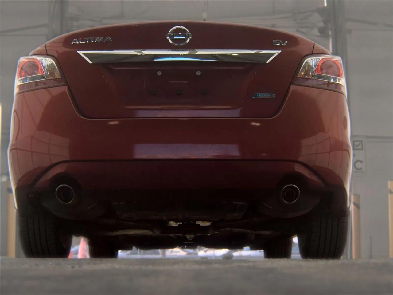Nissan Altima 4dr Sdn I4 2.5 SV 2013