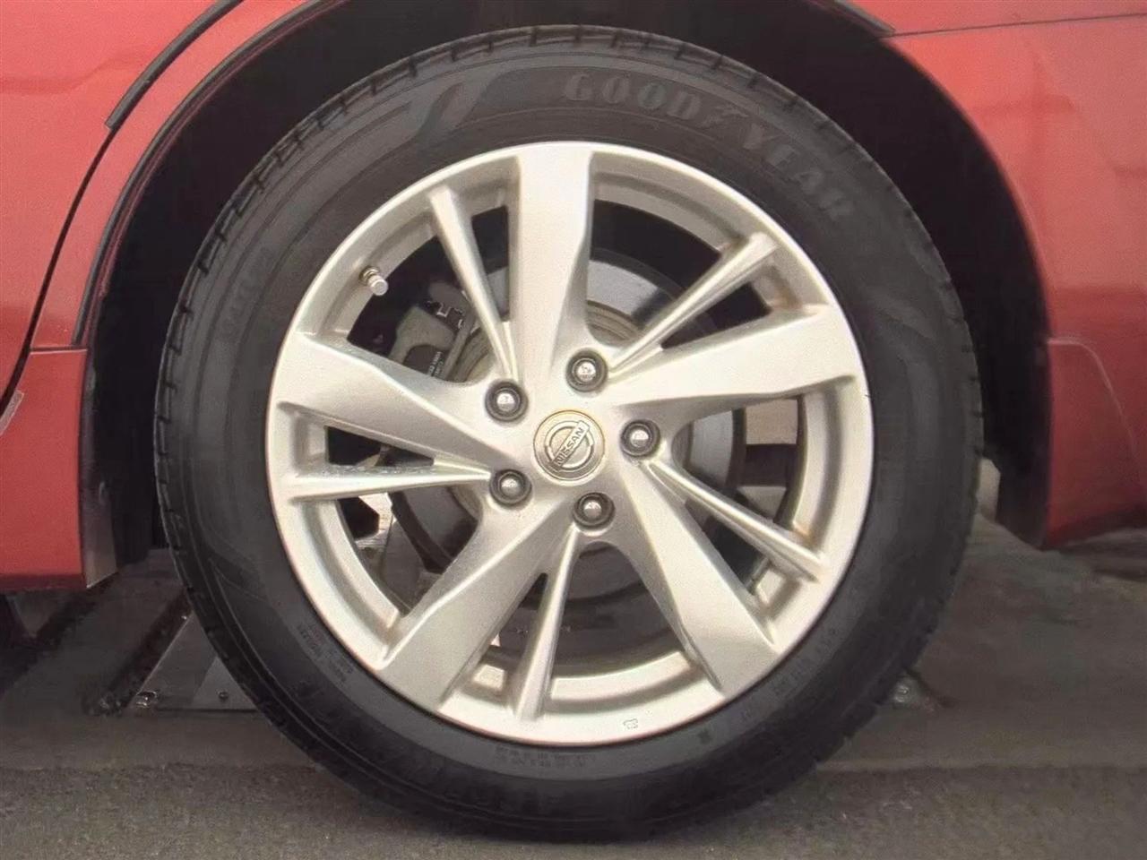 Nissan Altima 4dr Sdn I4 2.5 SV 2013