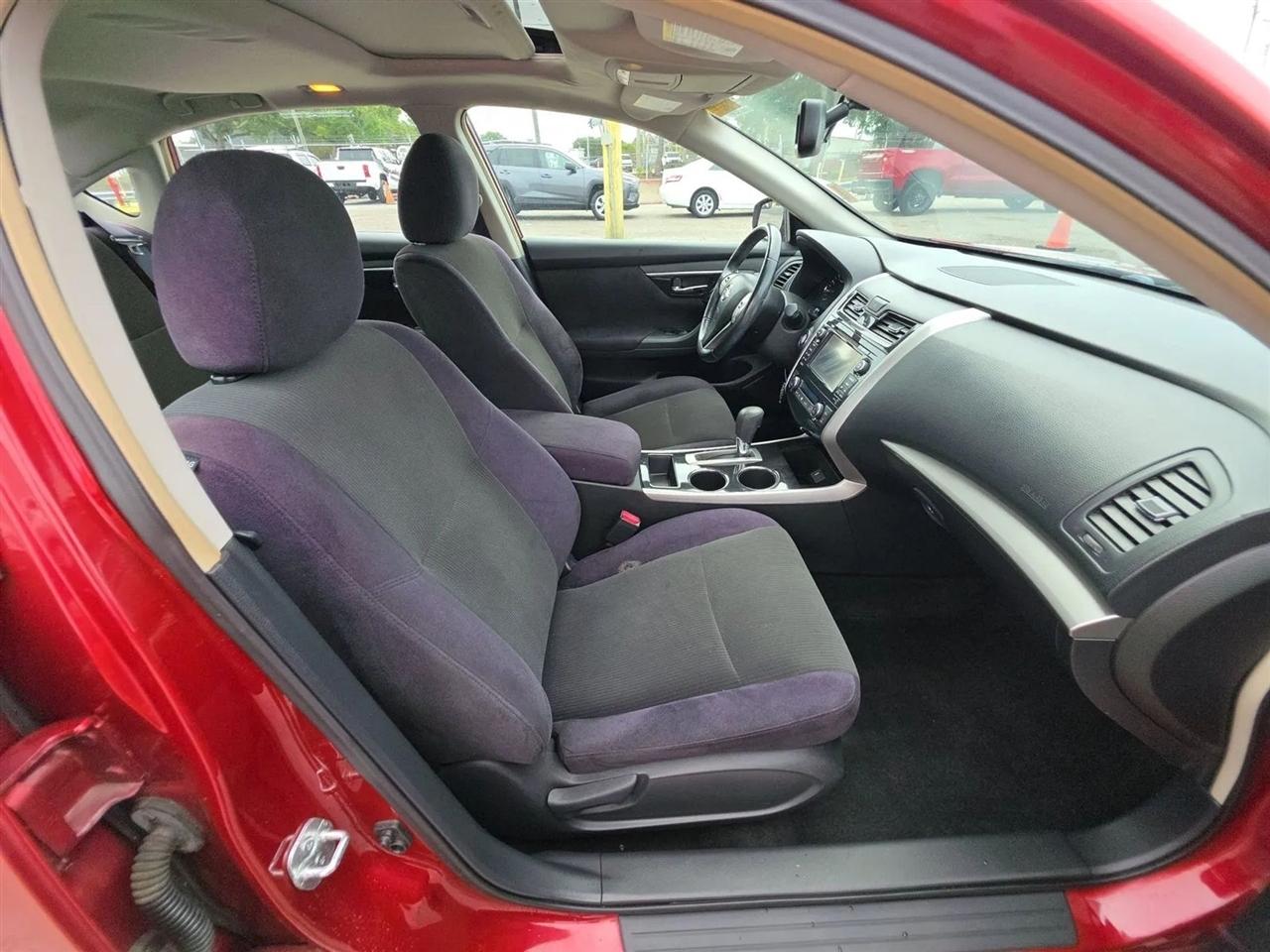 Nissan Altima 4dr Sdn I4 2.5 SV 2013