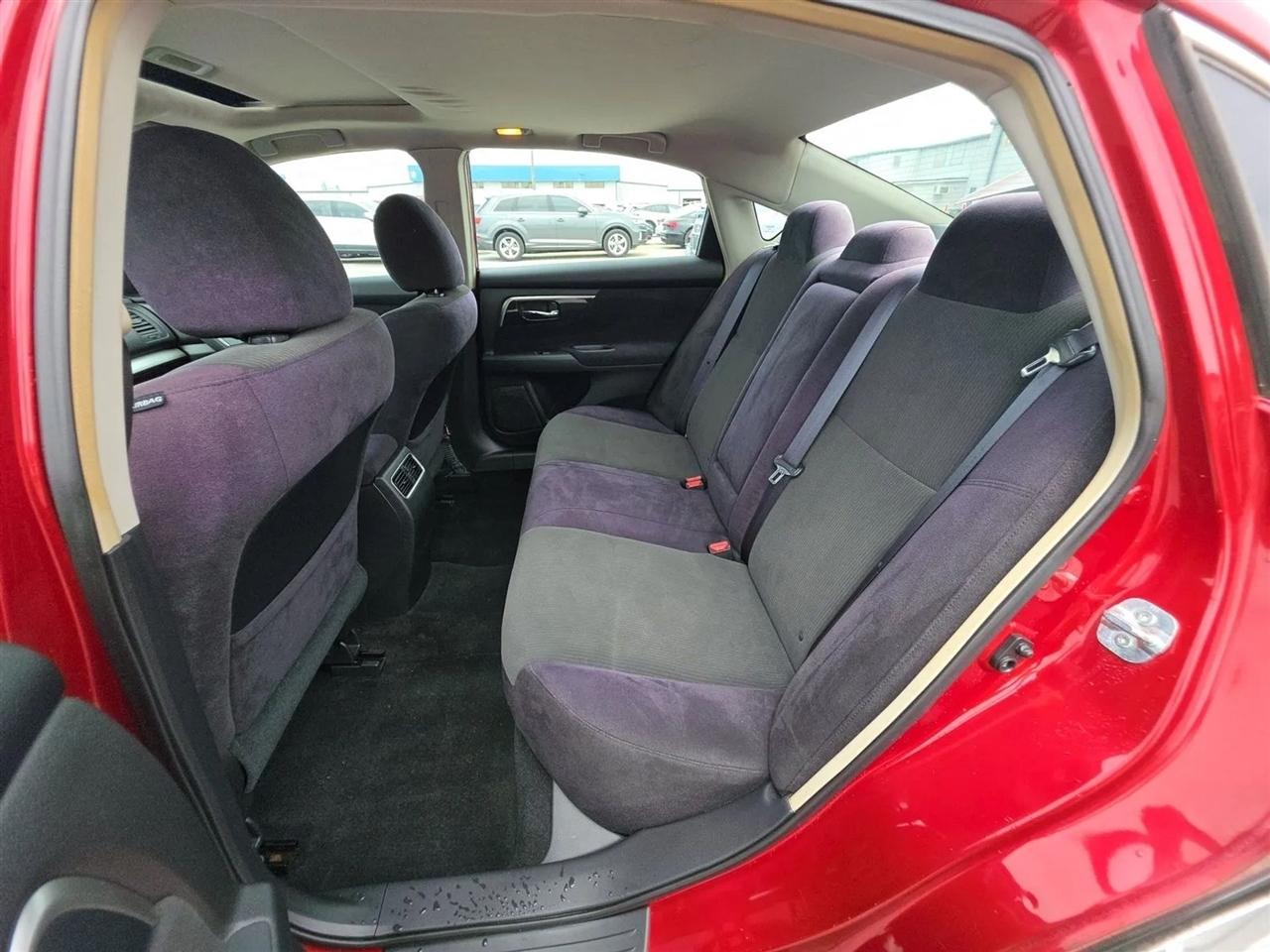 Nissan Altima 4dr Sdn I4 2.5 SV 2013