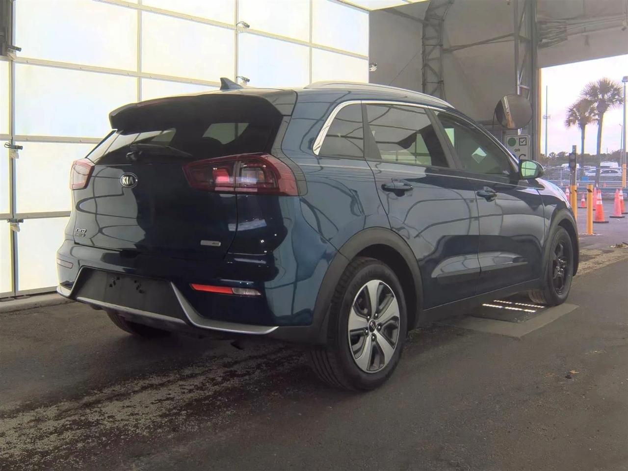 Kia Niro LX FWD 2018