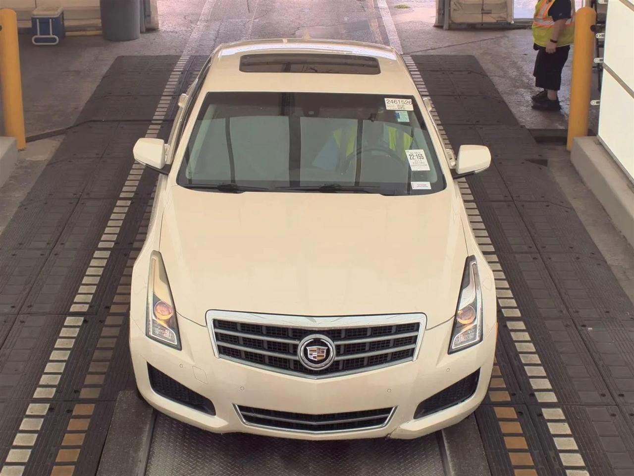 Cadillac ATS 4dr Sdn 2.0L Luxury RWD 2014