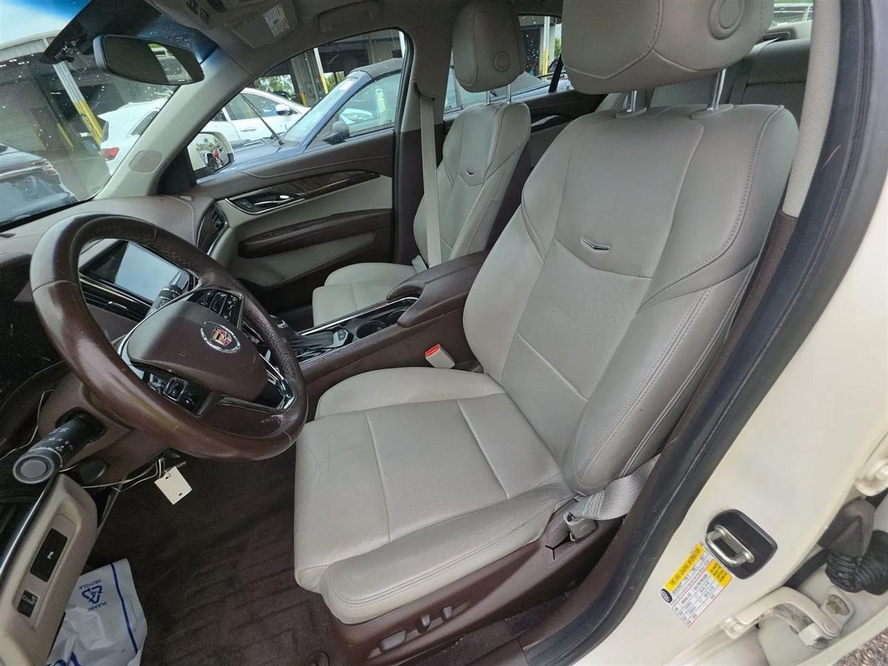 Cadillac ATS 4dr Sdn 2.0L Luxury RWD 2014