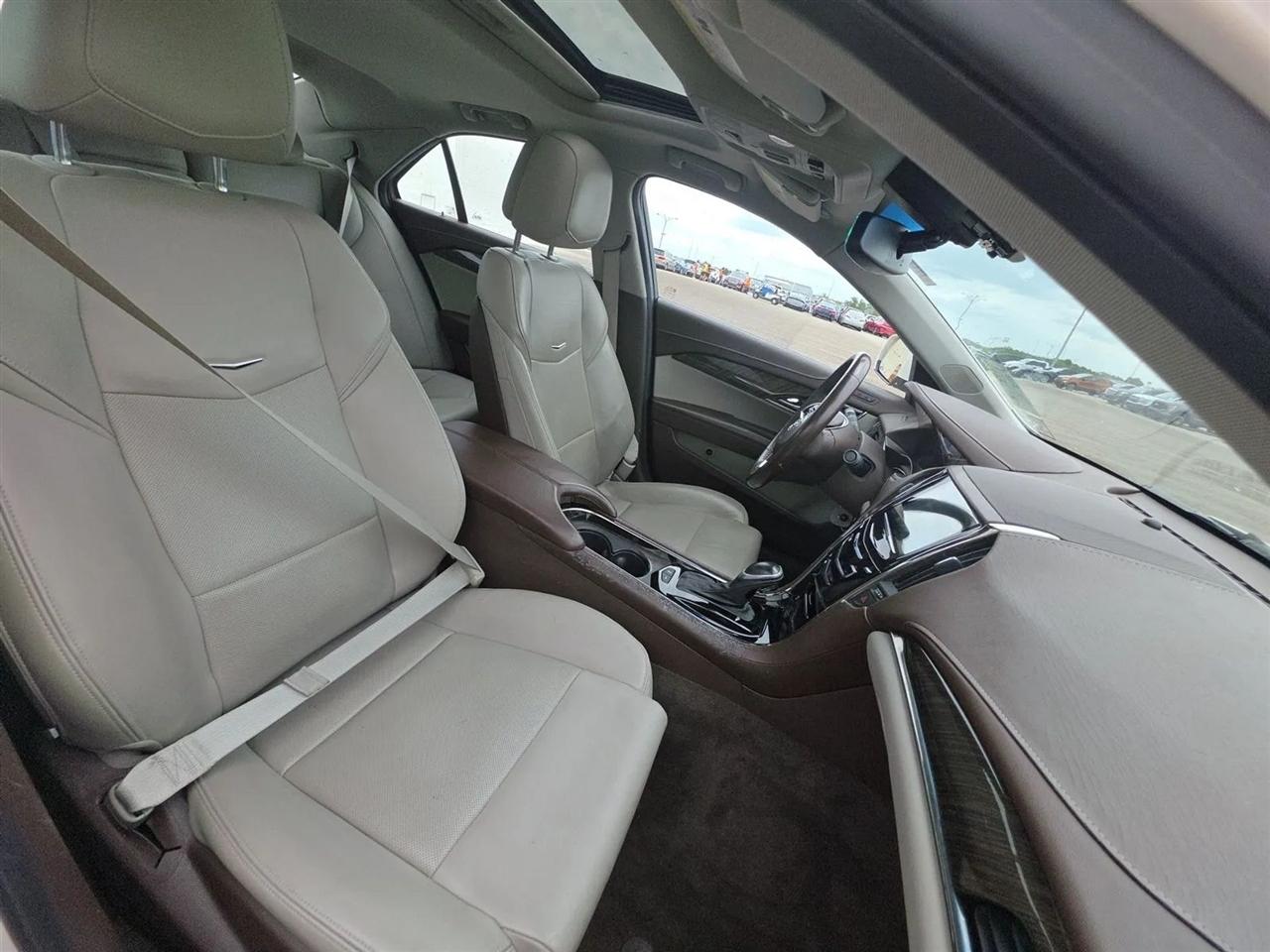 Cadillac ATS 4dr Sdn 2.0L Luxury RWD 2014
