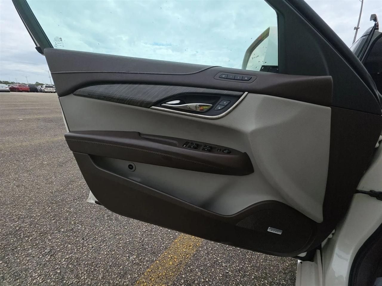 Cadillac ATS 4dr Sdn 2.0L Luxury RWD 2014