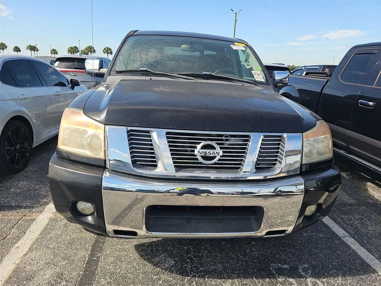 Nissan Titan 2WD Crew Cab SWB SV 2012