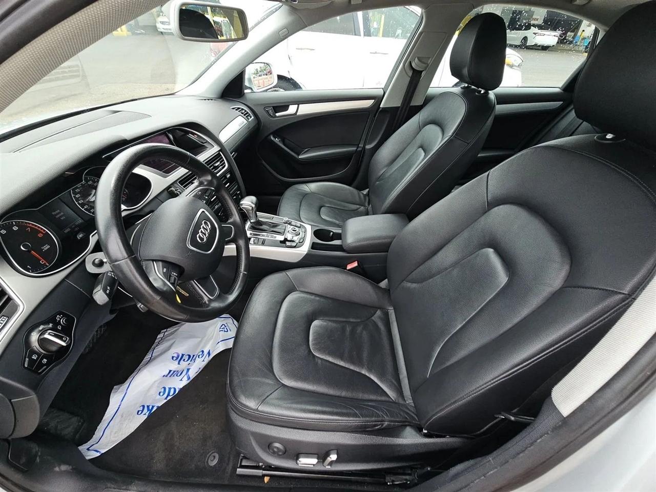 Audi A4 4dr Sdn Auto quattro 2.0T Premium 2013