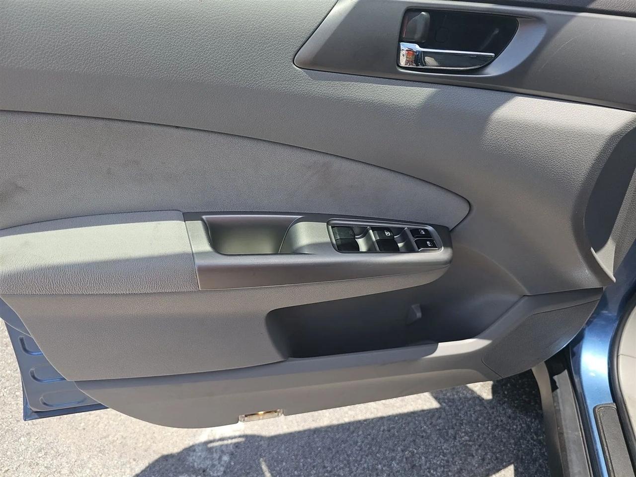 Subaru Forester 4dr Auto 2.5X Limited 2010