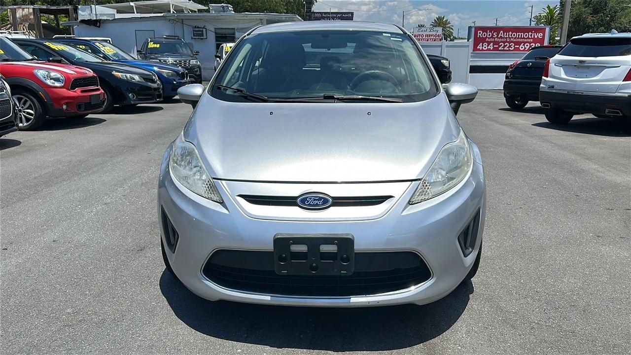 Ford Fiesta 5dr HB SE 2012