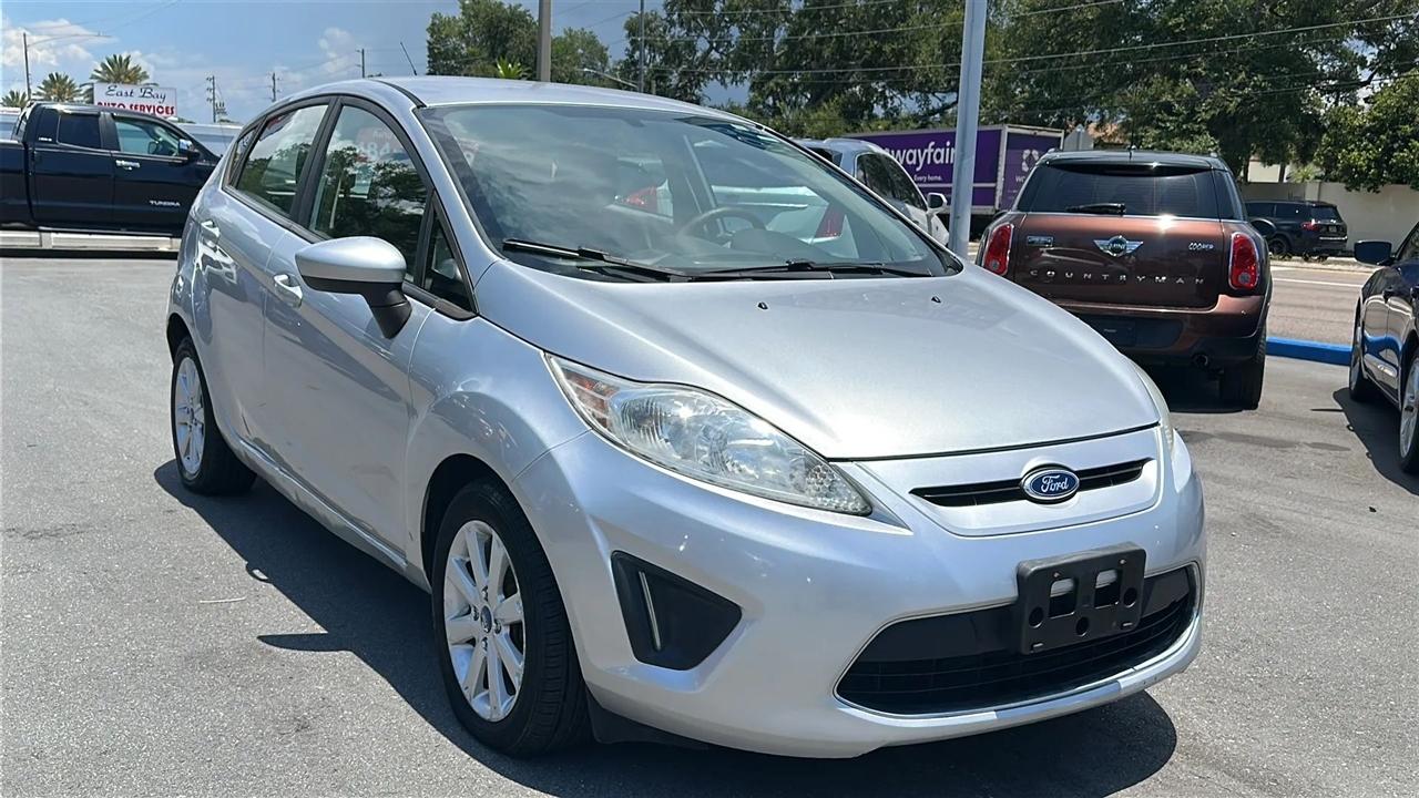 Ford Fiesta 5dr HB SE 2012