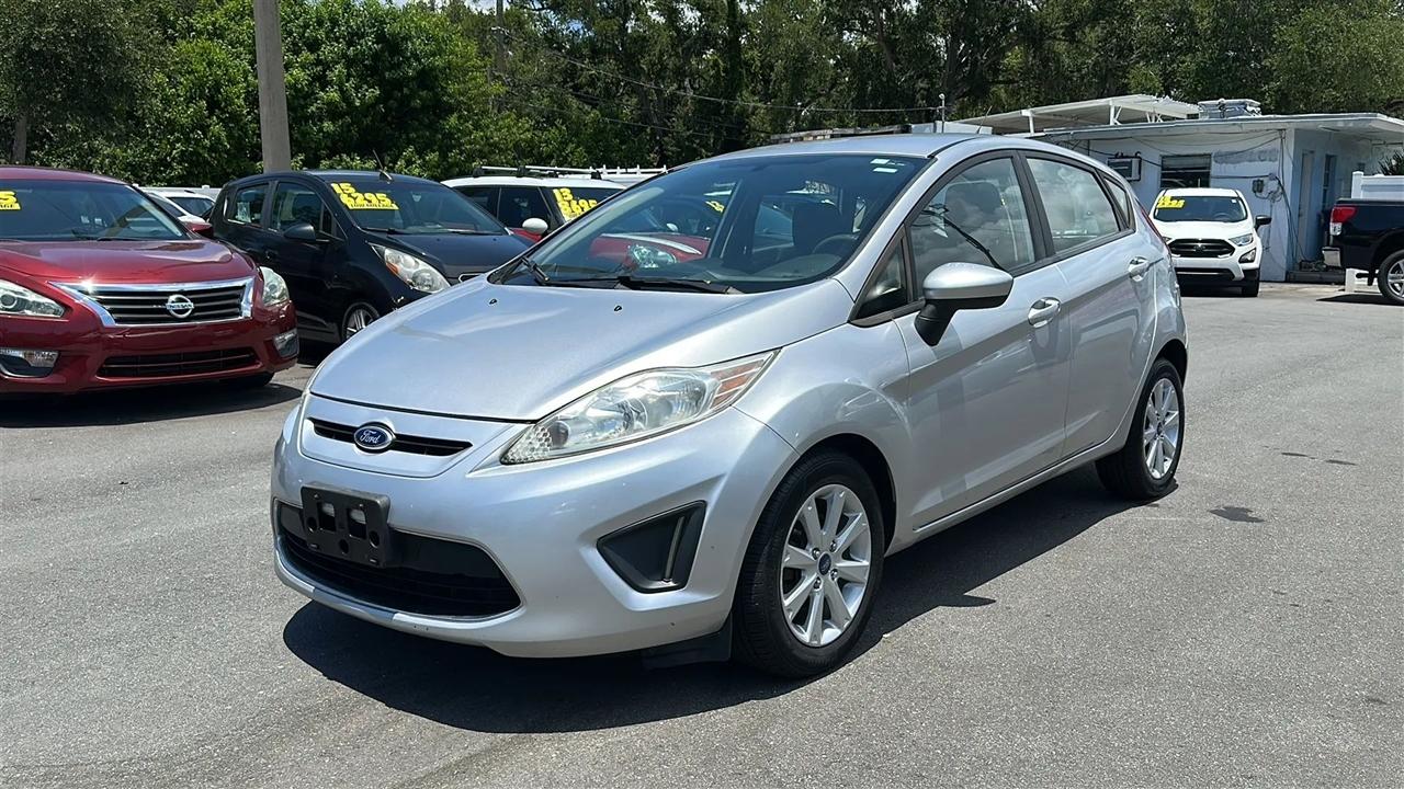 Ford Fiesta 5dr HB SE 2012