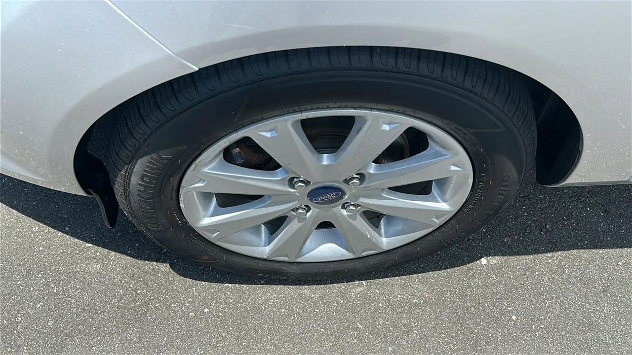 Ford Fiesta 5dr HB SE 2012