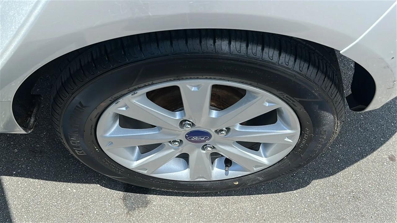 Ford Fiesta 5dr HB SE 2012