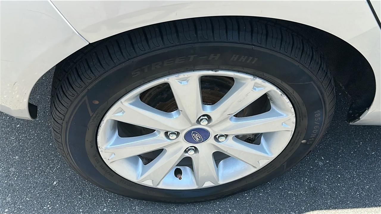 Ford Fiesta 5dr HB SE 2012