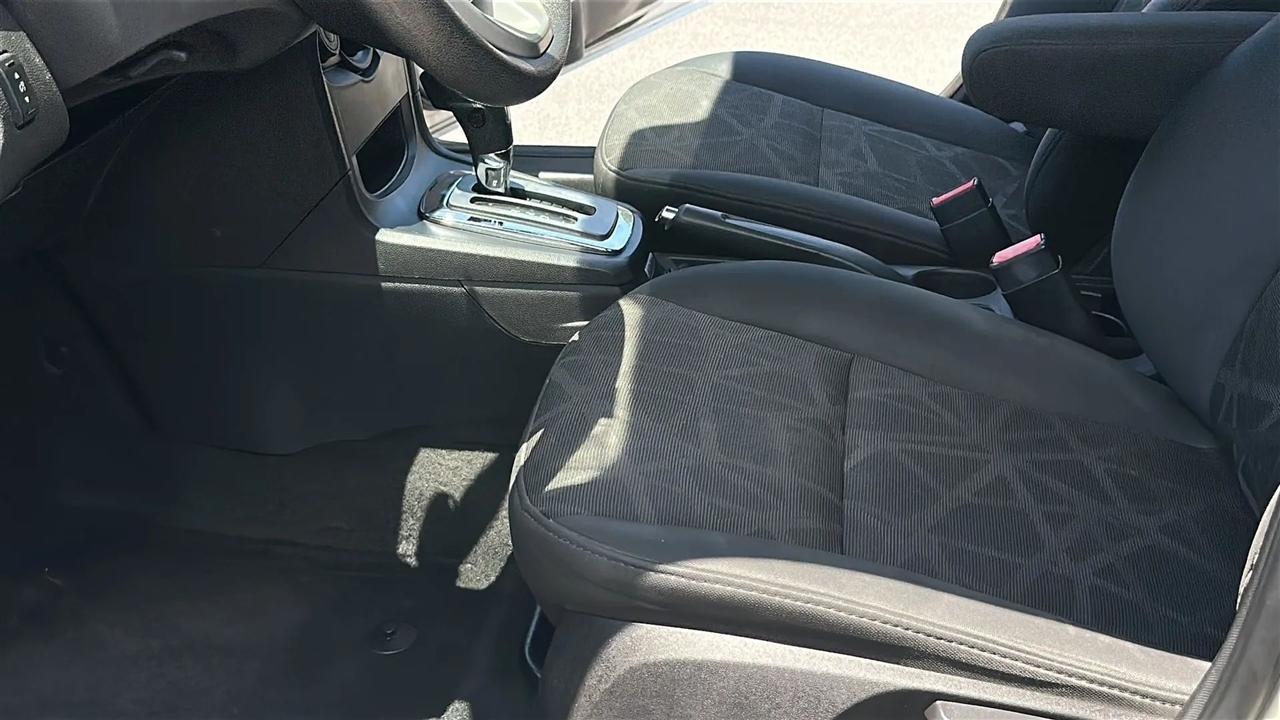 Ford Fiesta 5dr HB SE 2012