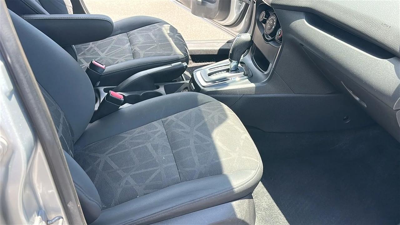 Ford Fiesta 5dr HB SE 2012