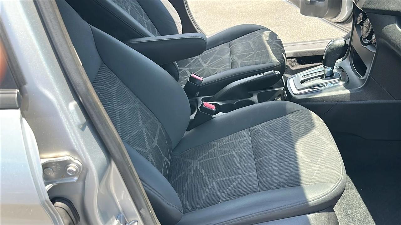 Ford Fiesta 5dr HB SE 2012