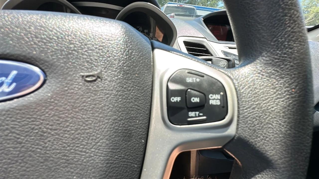 Ford Fiesta 5dr HB SE 2012