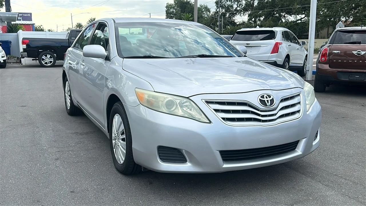 Toyota Camry 4dr Sdn I4 Man (Natl) 2010