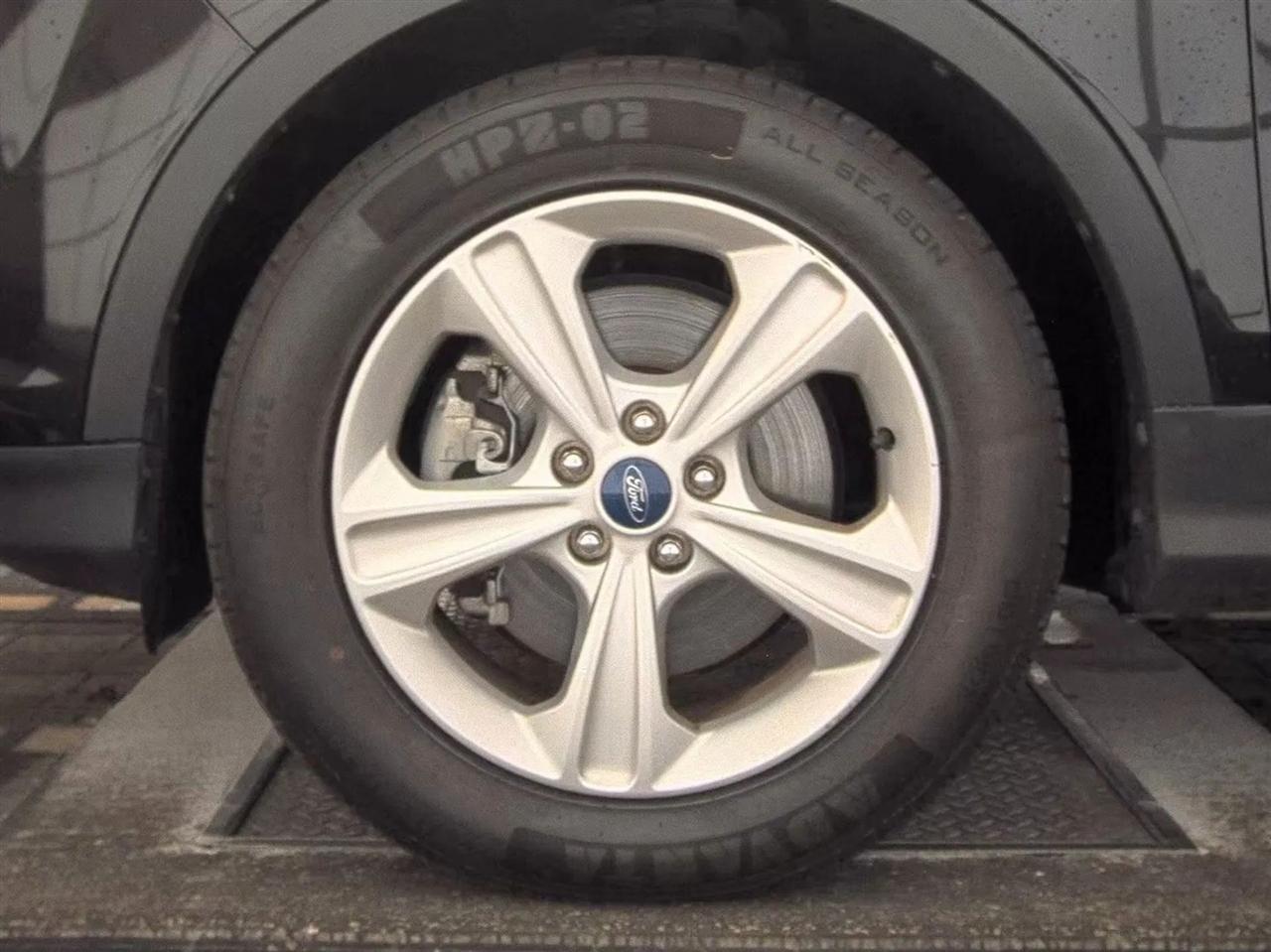 Ford Escape FWD 4dr SE 2014