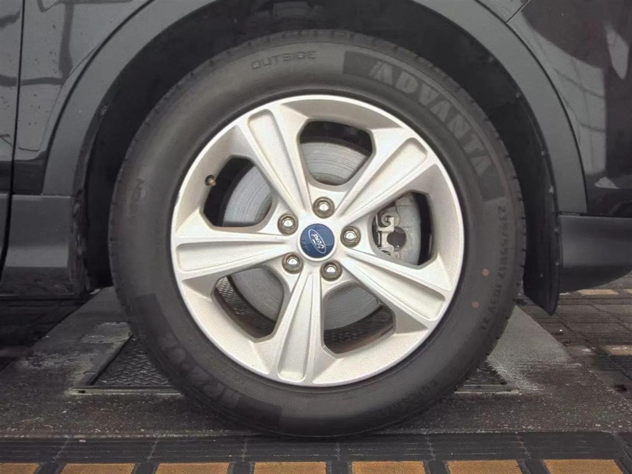 Ford Escape FWD 4dr SE 2014