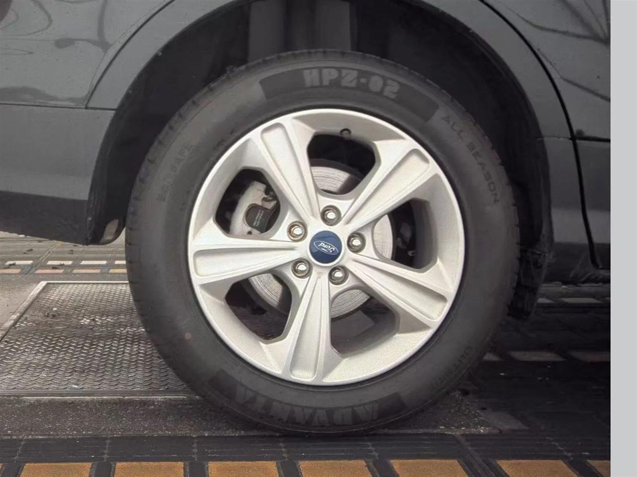 Ford Escape FWD 4dr SE 2014