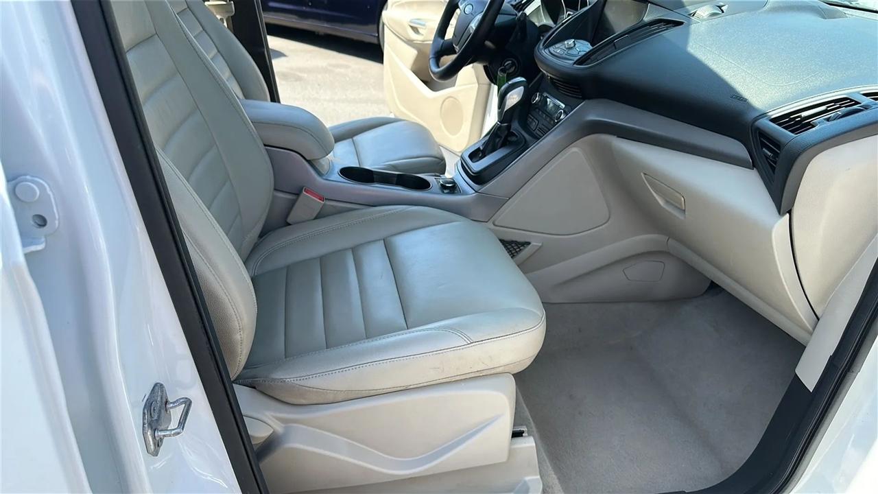 Ford Escape  2015