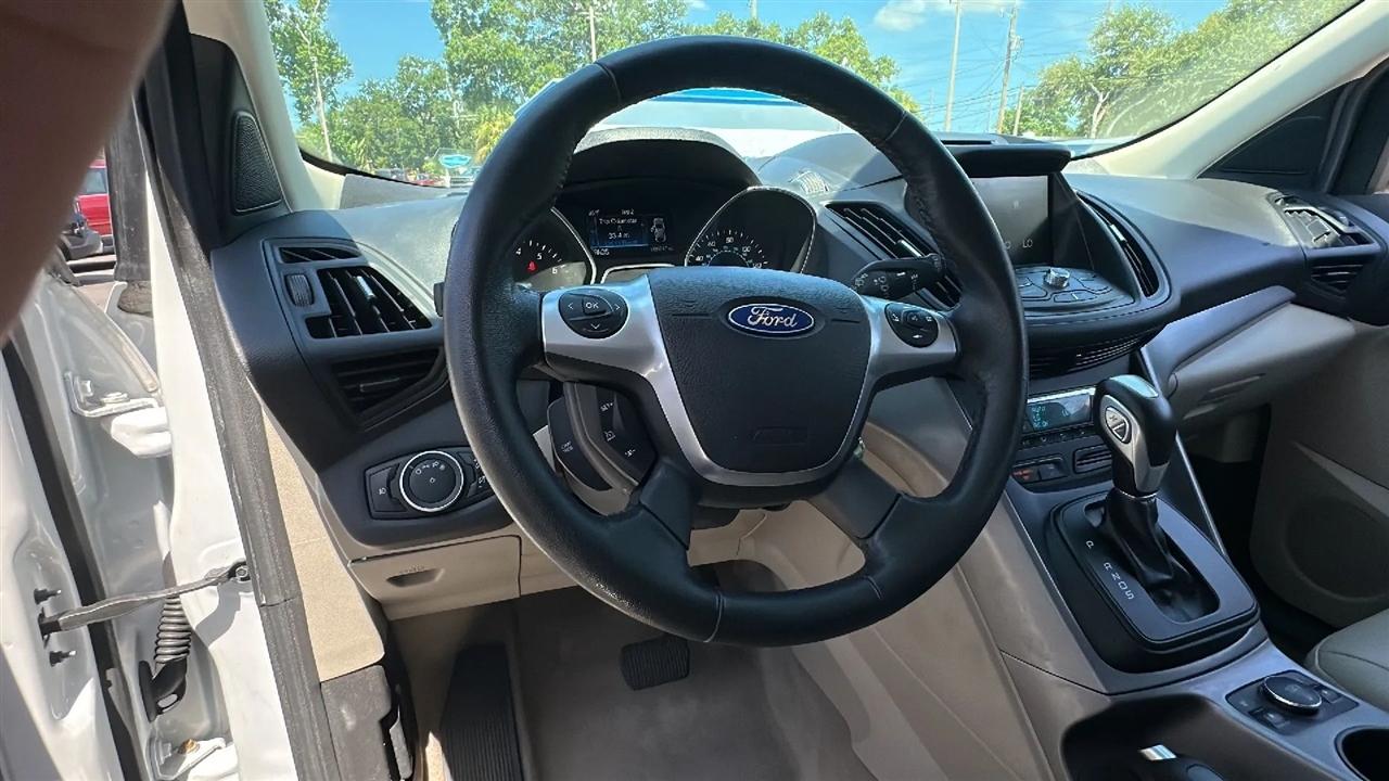 Ford Escape  2015