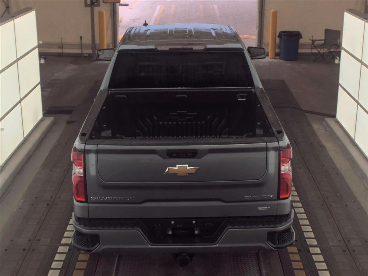 Chevrolet Silverado 1500 LTD 2WD Crew Cab 147" Custom 2022