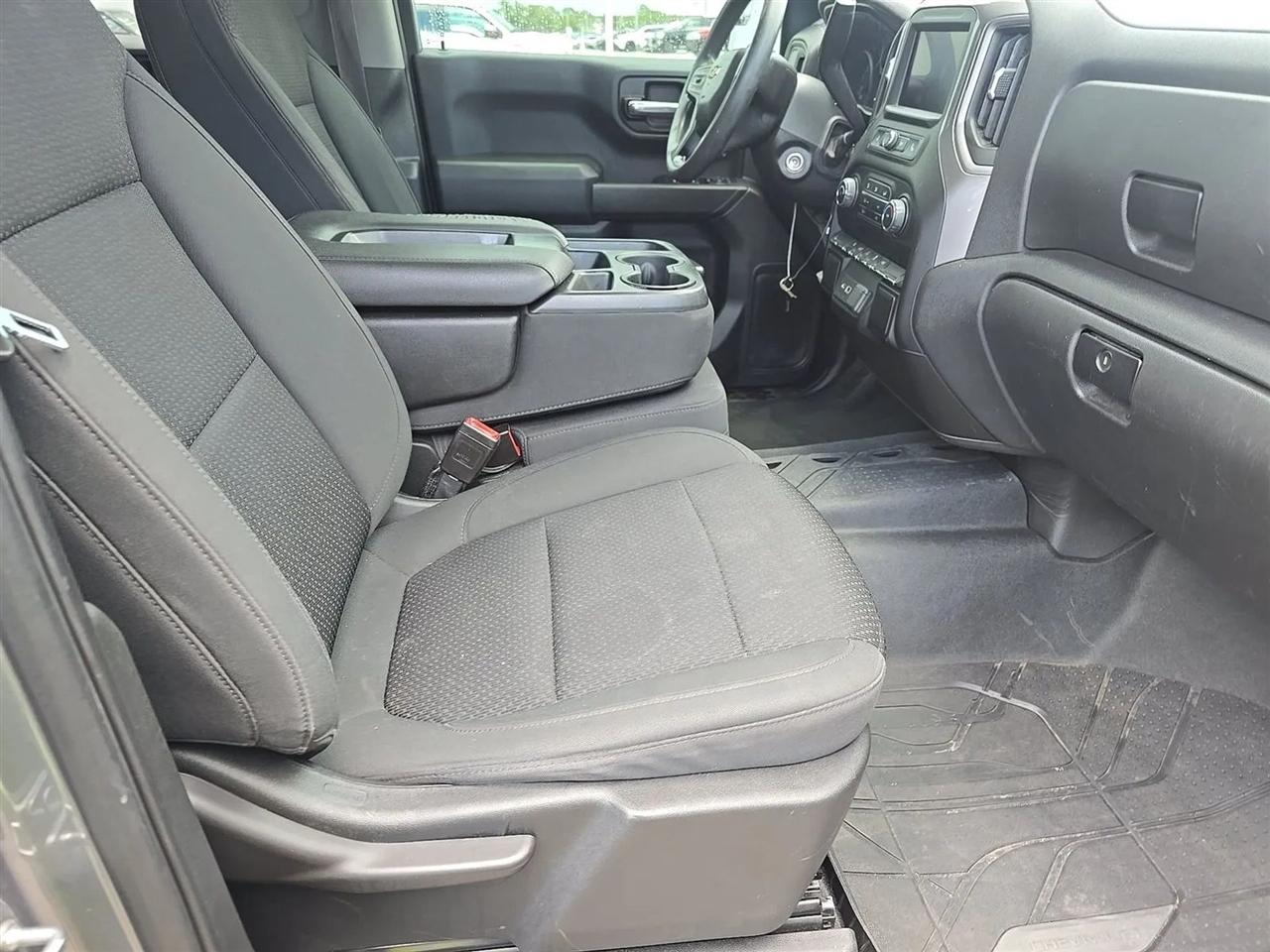 Chevrolet Silverado 1500 LTD 2WD Crew Cab 147" Custom 2022
