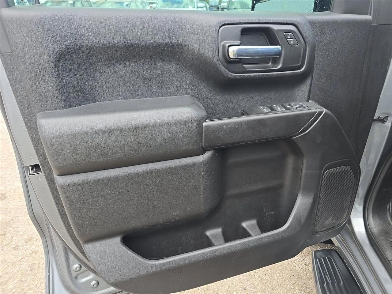 Chevrolet Silverado 1500 LTD 2WD Crew Cab 147" Custom 2022