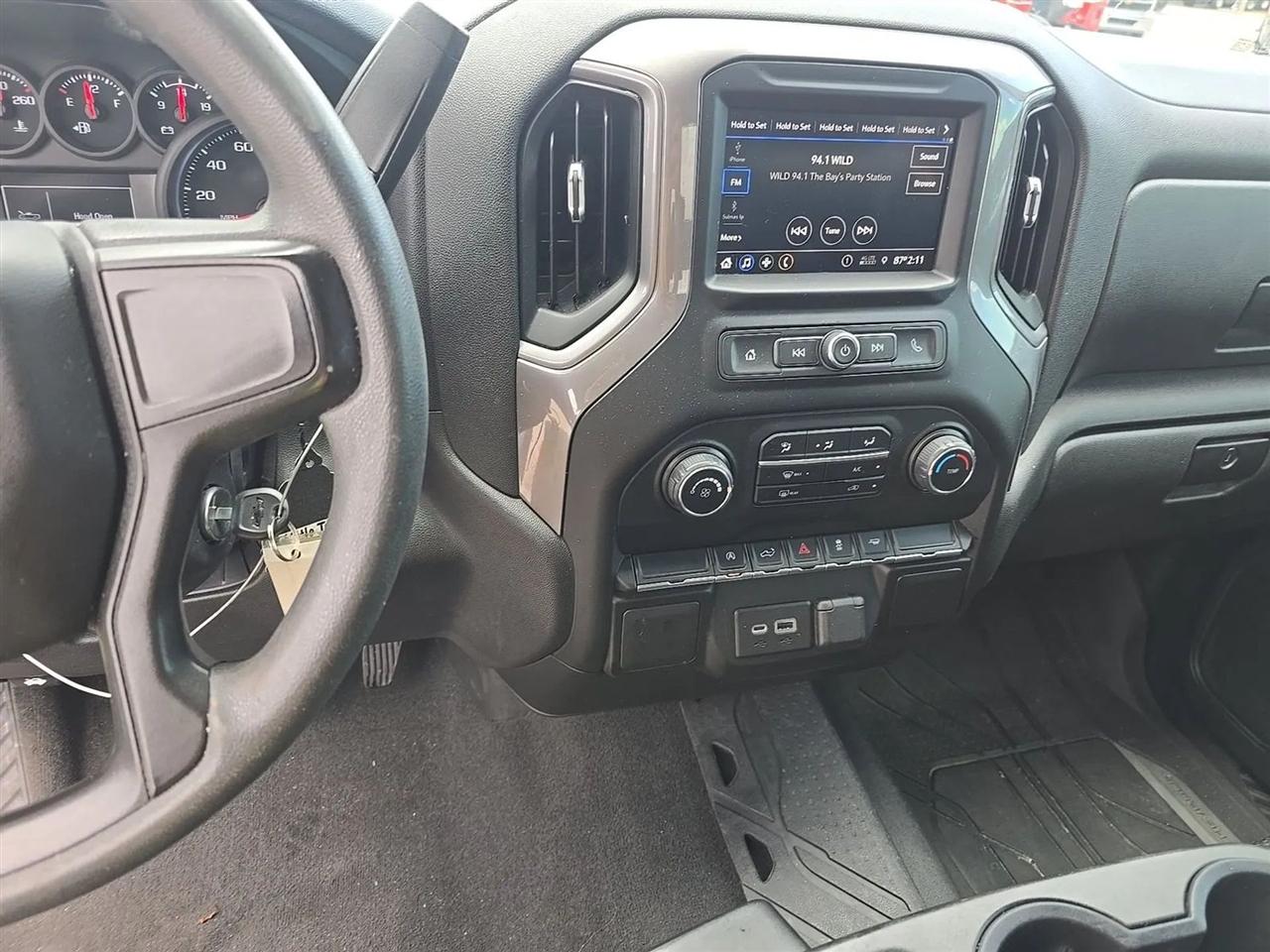 Chevrolet Silverado 1500 LTD 2WD Crew Cab 147" Custom 2022