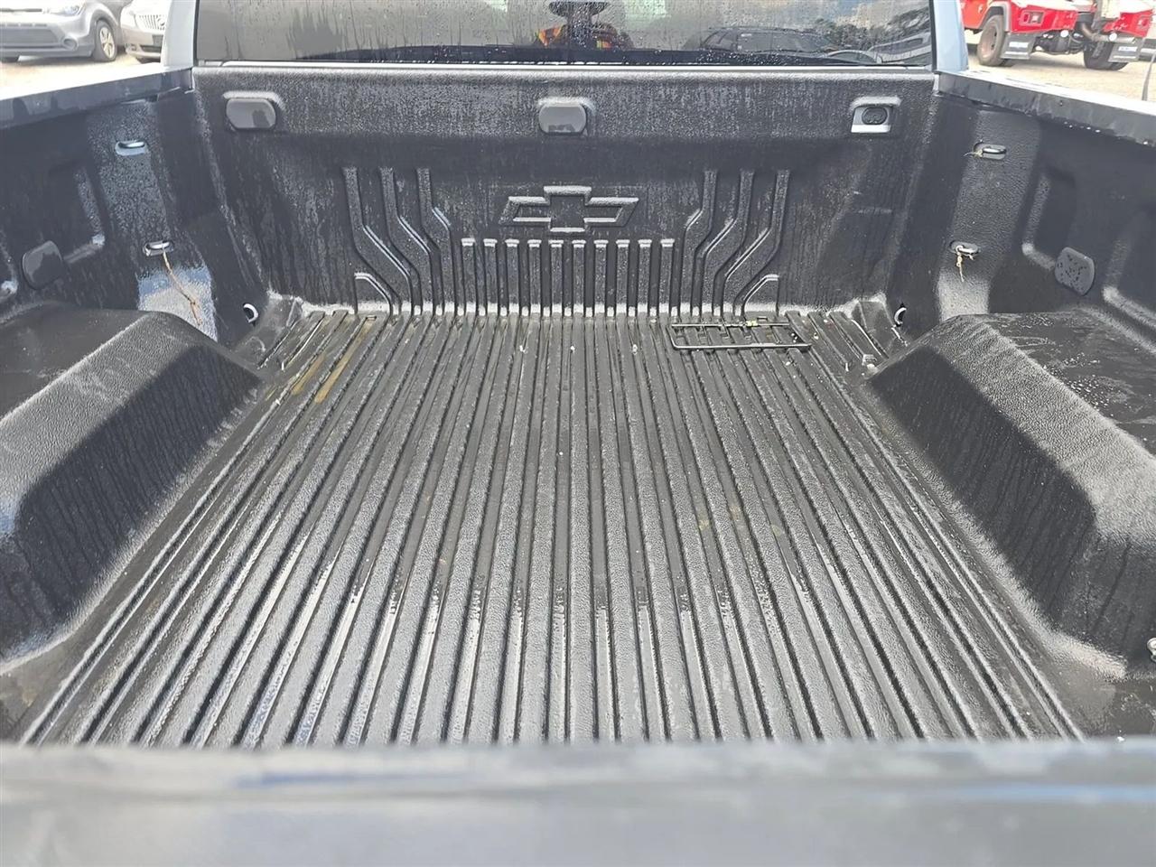 Chevrolet Silverado 1500 LTD 2WD Crew Cab 147" Custom 2022