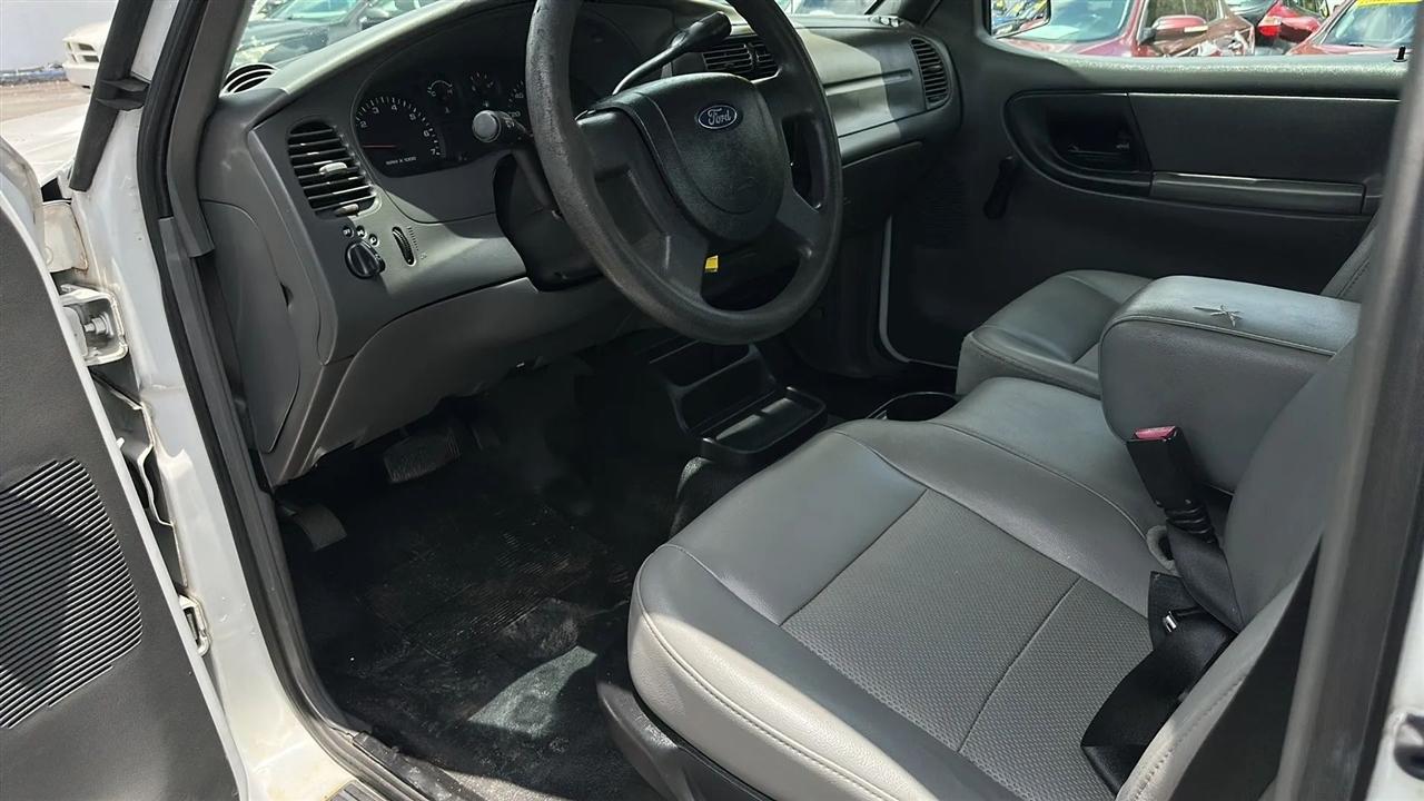 Ford Ranger Reg Cab 112" WB STX 2005