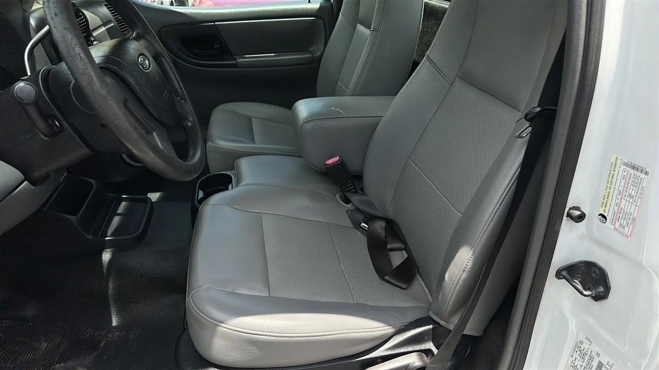 Ford Ranger Reg Cab 112" WB STX 2005