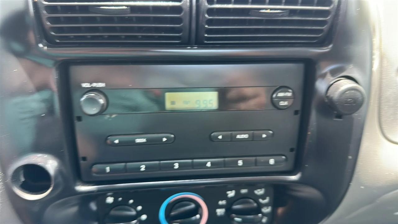 Ford Ranger Reg Cab 112" WB STX 2005