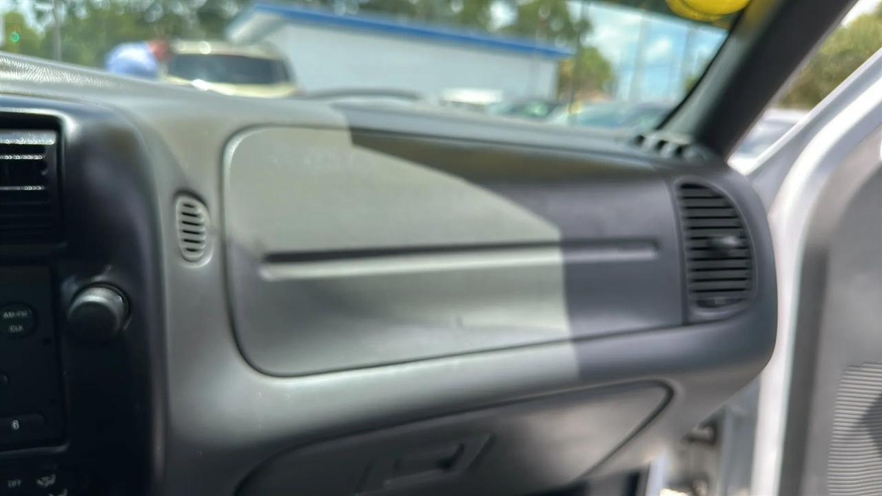 Ford Ranger Reg Cab 112" WB STX 2005