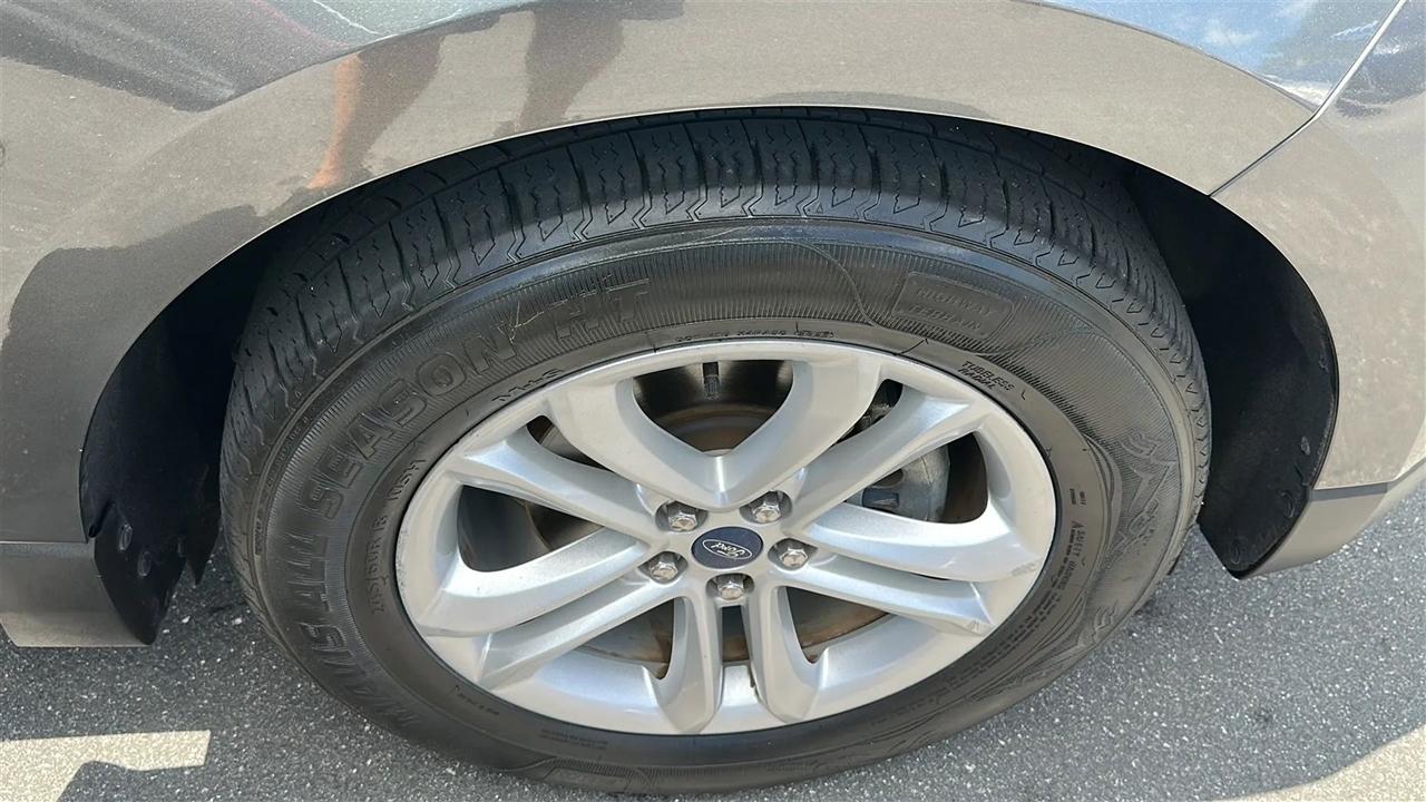 Ford Edge SEL FWD 2019